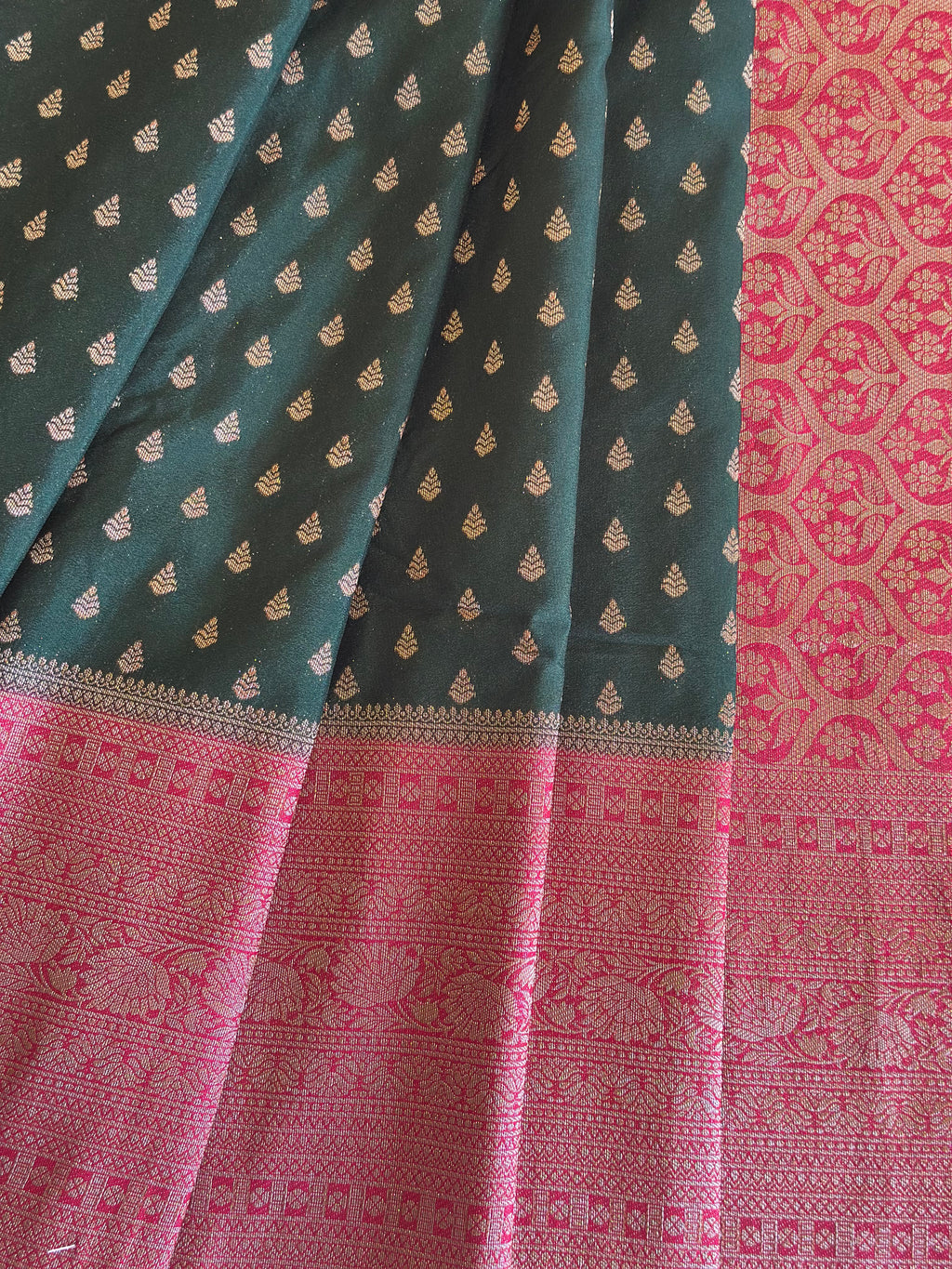 Semi Banarasi Sarees in Kerala – Buy Online at Best Price | Ayka Fashions