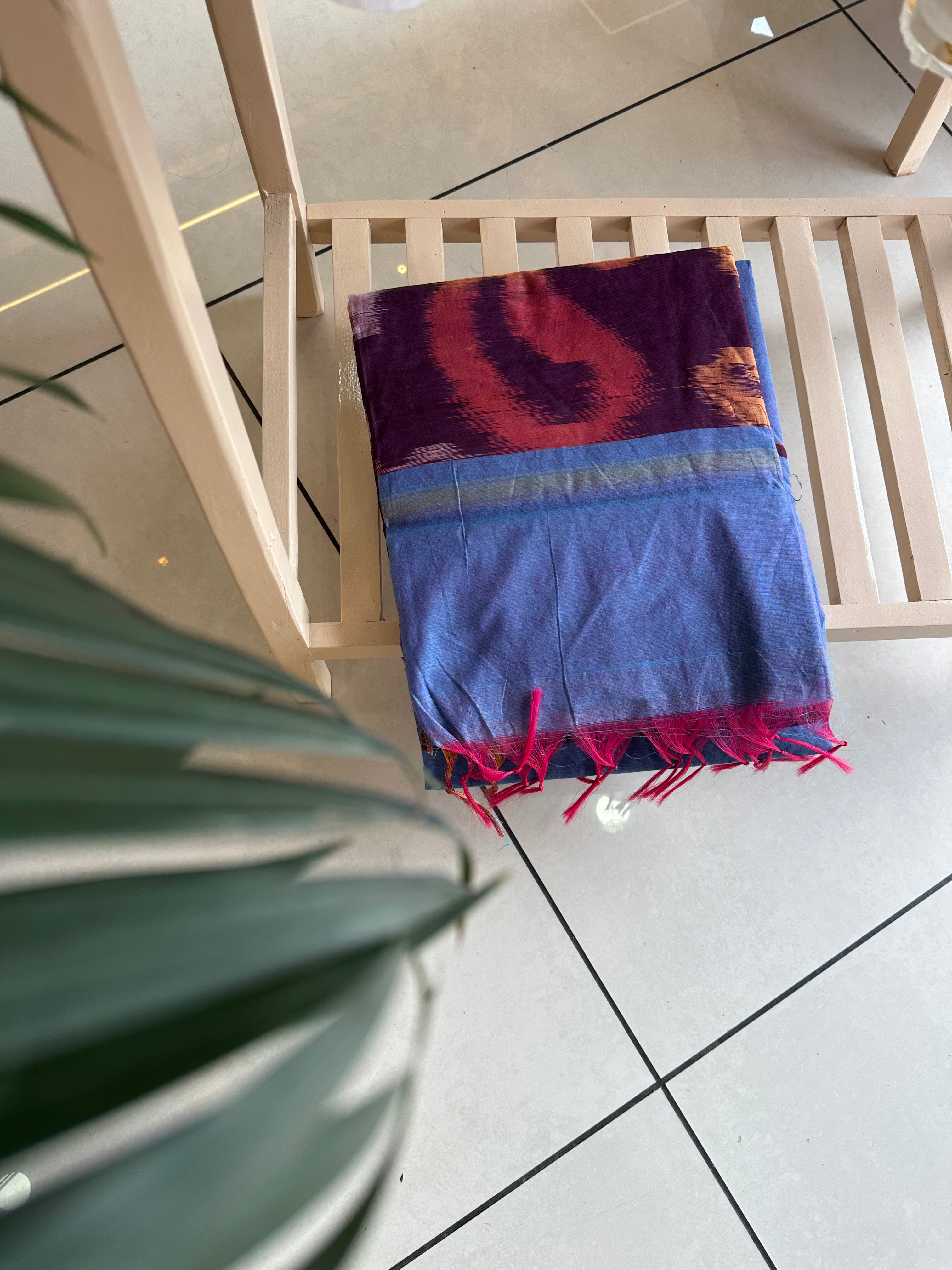 Elegant Pochampally Saree – Traditional Handwoven Beauty