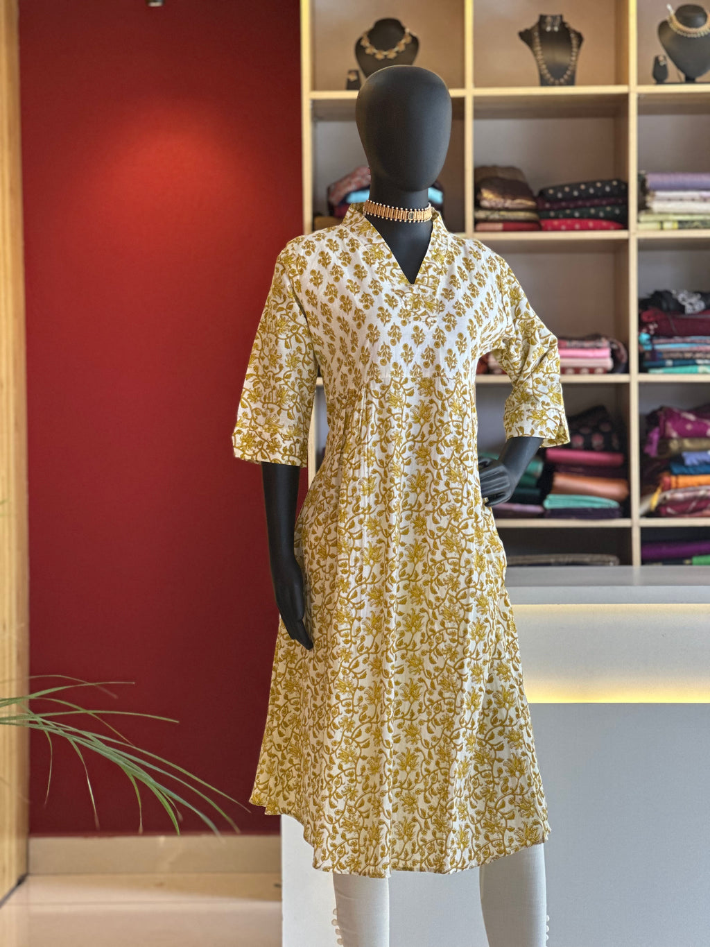 Cotton Floral Printed Kurti – Breezy Elegance for Everyday Style