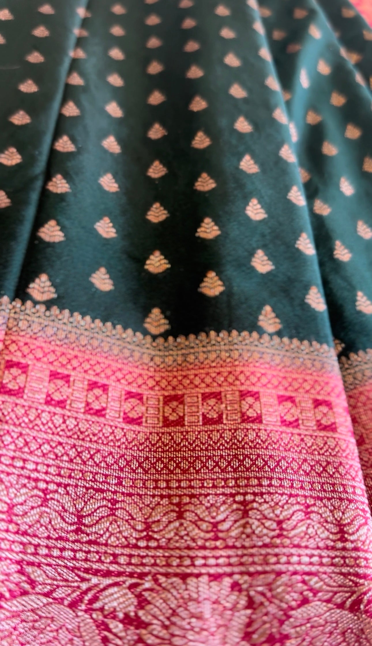 Semi Banarasi Sarees in Kerala – Buy Online at Best Price | Ayka Fashions