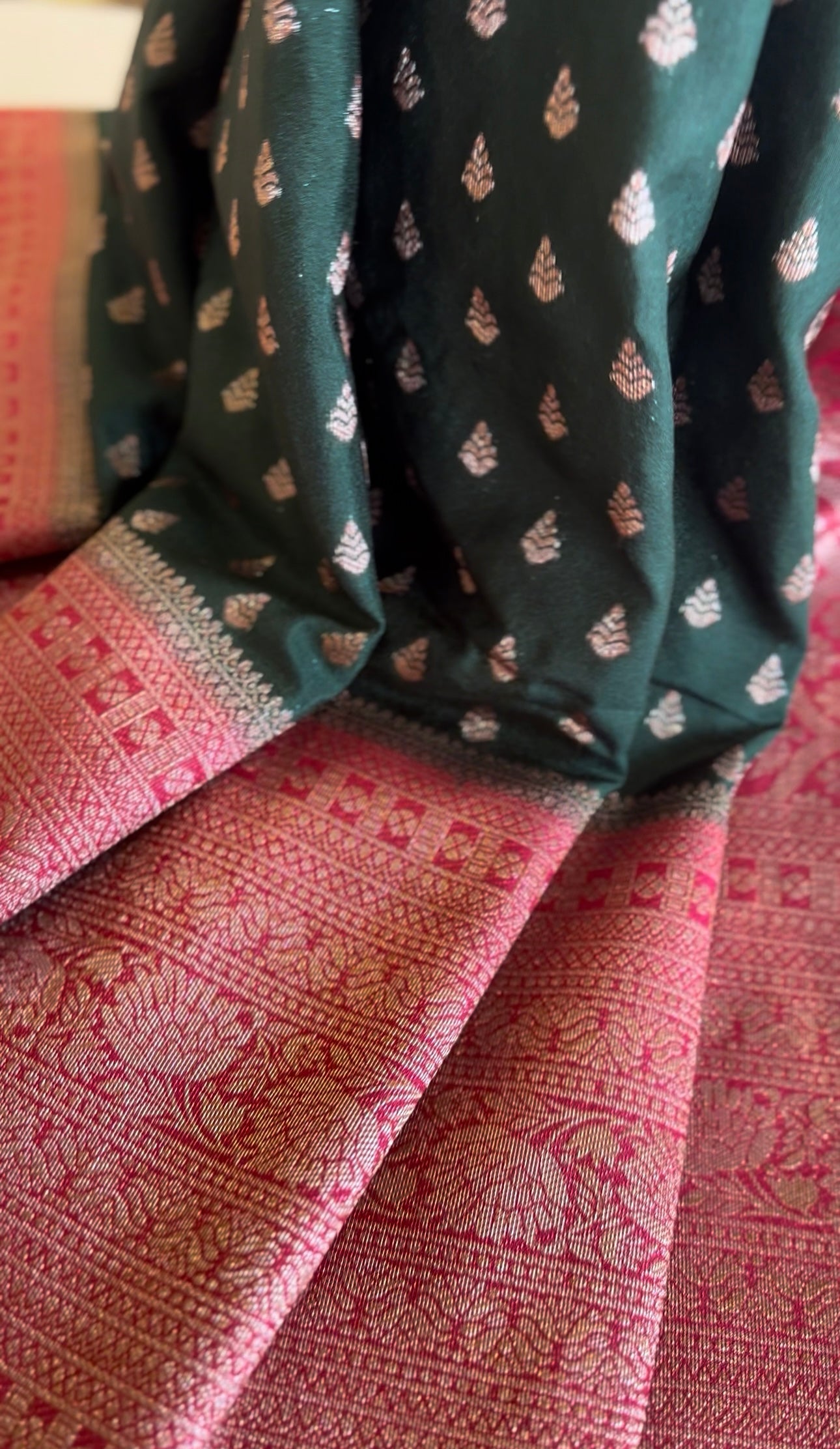 Semi Banarasi Sarees in Kerala – Buy Online at Best Price | Ayka Fashions