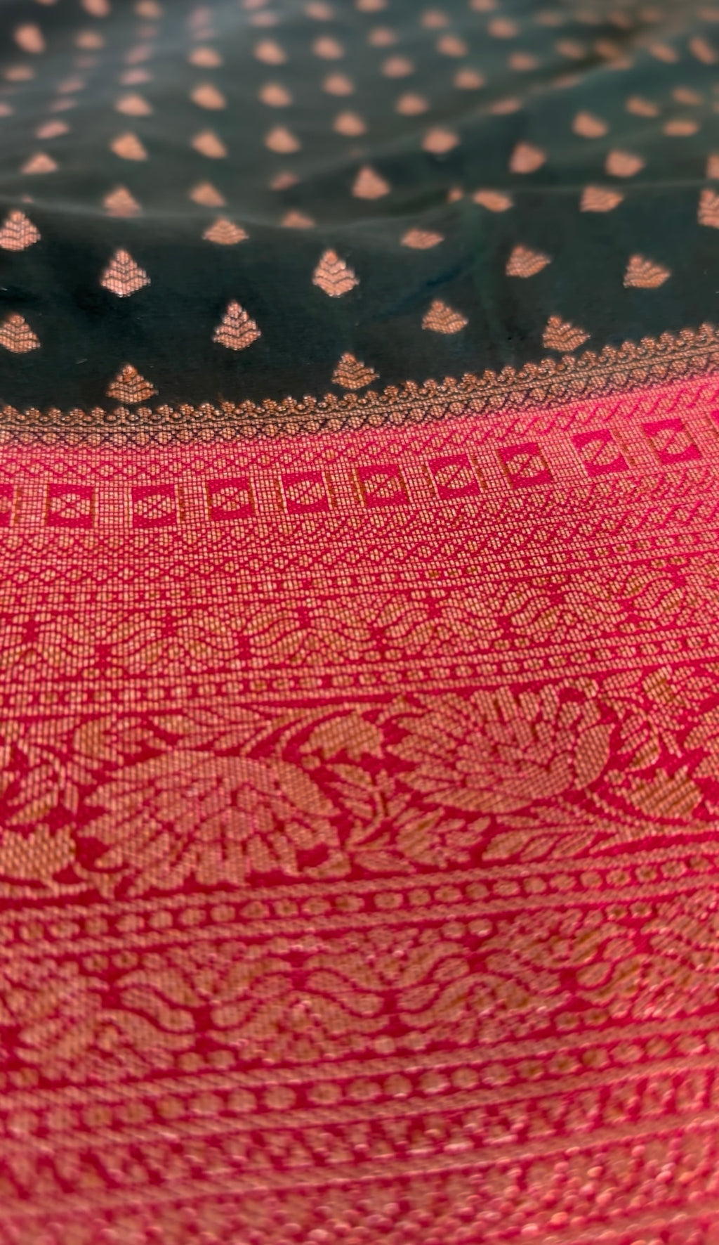 Semi Banarasi Sarees in Kerala – Buy Online at Best Price | Ayka Fashions